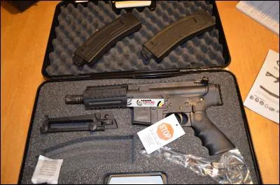 Cette M4 raccourcie est vendue par :