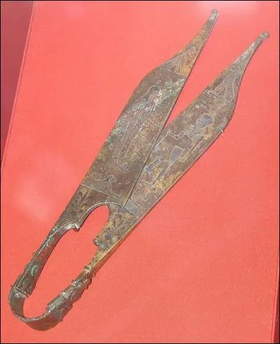 En Egypte, que ne doit-on pas faire avec des ciseaux ?