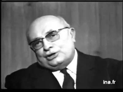 Il a été le candidat du parti communiste à la Présidentielle en 1969, obtenant plus de 21 % et manquant de peu le second tour. De qui s'agit-il ?