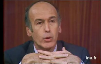 Candidat de la droite non-gaulliste à l'élection présidentielle de 1974, il est élu à la Présidence. Il échoue pour un second mandat en 1981. De qui s'agit-il ?