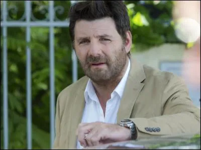 Avec qui Xavier va-t-il se marier ?