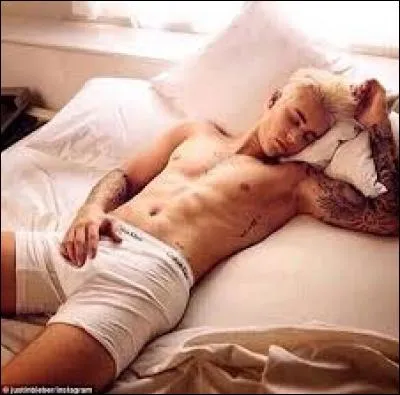 Avec lesquelles de ces filles est-il sorti ?