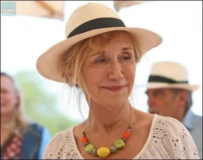 C'est une actrice, réalisatrice et scénariste française, née à Gap le 19 septembre. Elle a forme la troupe du Splendid avec ses camarades de lycée.
