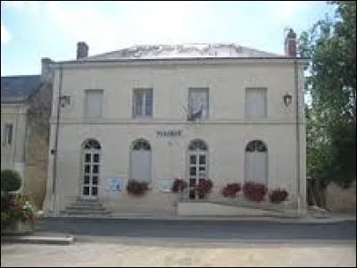 Je vous emm&egrave;ne maintenant &agrave; La Chapelle-aux-Naux. Commune Tourangelle, elle se trouve en r&eacute;gion ...