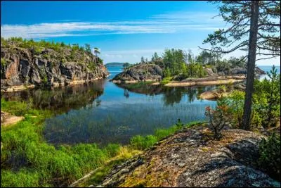 Parmi ces grands fleuves russes, quel est le seul qui se situe en Europe ?