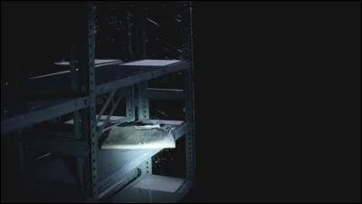 Que trouvent Spencer et Toby dans la salle secrète ?