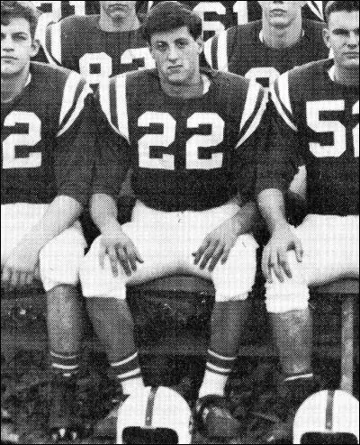 Aux USA, c'est à l'aune du sport que l'on voit les vedettes... Qui est ce n° 22 ?