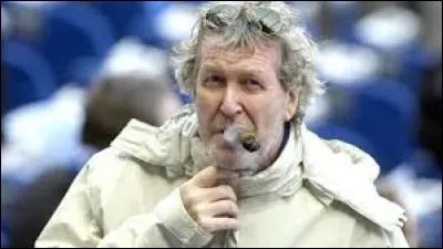 Robert Louis-Dreyfus est un ancien homme d'affaires, disparu en 2009. Evoluant dans de nombreux domaines du business, il fut entre autres actionnaire majoritaire et propriétaire d'un grand club de football en France. C'est ainsi que de 1996 à 2009, il fut le dirigeant de/du ...