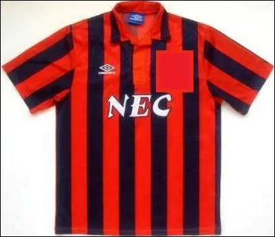 Quelle équipe porte ce maillot (saison 1992) ?