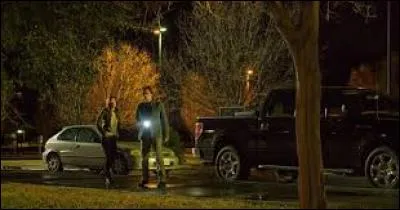 Qui tue tous les rats dans la maison abandonnée, avec du feu ?