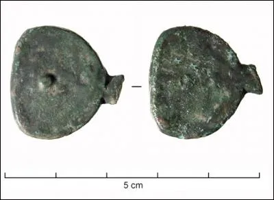 Il peut être de métal, mais je le préfère avec du lait, des oeufs et de la farine !