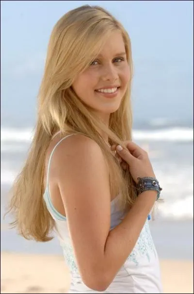 Comment s'appelle cette fille ?