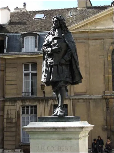 Où se trouve cette statue de Colbert ?