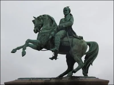 Où se trouve cette statue de Napoléon 1er ?