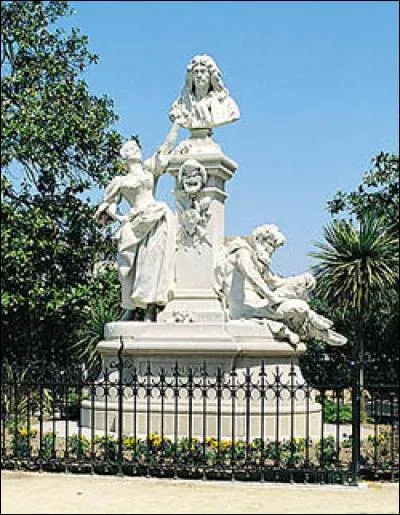 Où se trouve cette statue de Molière ?