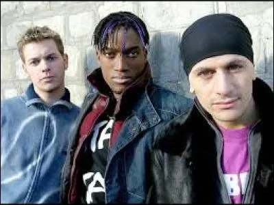 Quel groupe français chante "Une Seconde d'Éternité" en 2003 ?