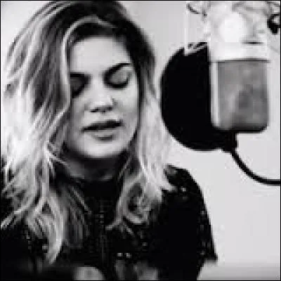 Changeons de sujet. Dans son album sorti en 2015, saurais-tu reconnaître la suite des paroles de cette chanson (Jour 1) : "Jour 1000, t'as touché dans le mille, ..."