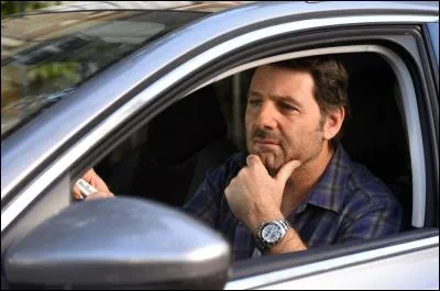 Depuis son divorce avec Jean-Paul, elle a refait sa vie avec Xavier. Quel est le métier de ce dernier ?