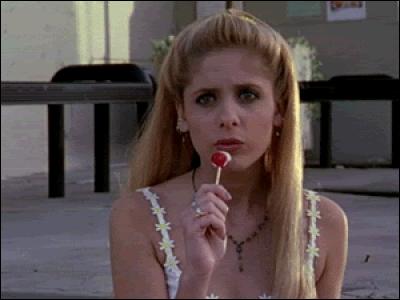 Avec qui Buffy a-t-elle perdu sa virginité ?