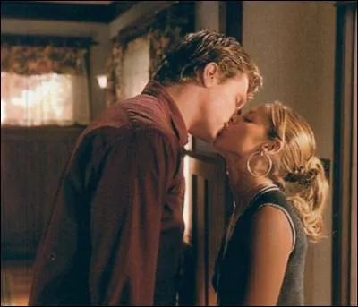 Quel est l'événement majeur qui mène à la rupture de Buffy et Riley ?