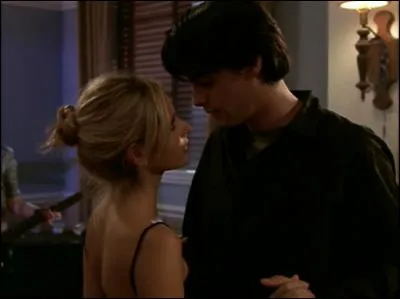 Lors de la saison 4, Buffy a une relation avec Parker. Mais une fois qu'il a passé la nuit avec elle, il lui dit :