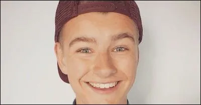 Qui est ce youtubeur ?