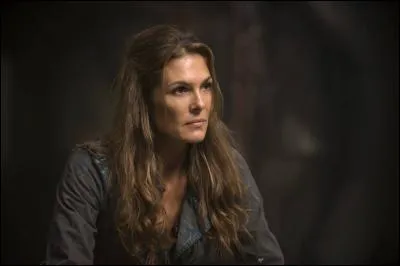 Et enfin, qui est cette femme de la saison 1 ?