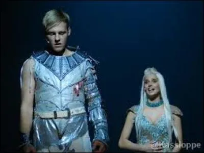 Qui chante "Le monde est parfait" ?