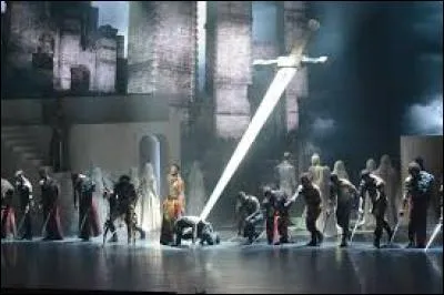 Comment s'appelle l'épée ?