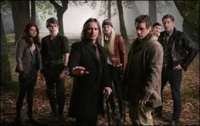 Qui a renvoy tout les habitants de la fort enchante  Storybrook ?