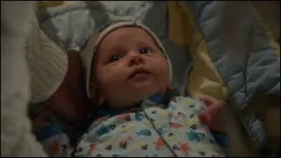 Mary Margaret (Blanche-Neige) accouche d'un petit garon lors de la saison3 ; comment s'appelle-t-il et pourquoi ?