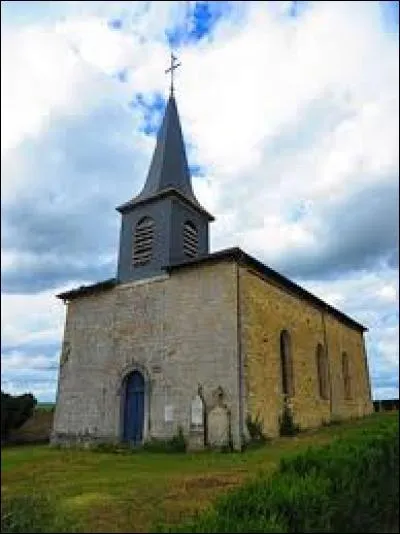 Voici l'église Saint-Pierre-ès-Lien de Courouvre. Peuplé de 34 habitants, ce village de l'arrondissement de Commercy se situe dans le département ...