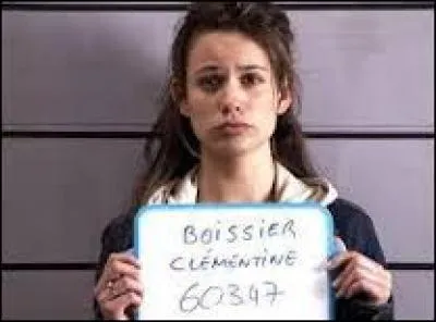 Pourquoi Clem va-t-elle en prison ?