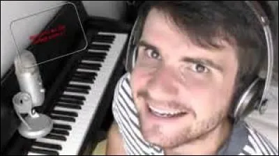 D'après le classement général, Amixem est le plus grand YouTuber français.