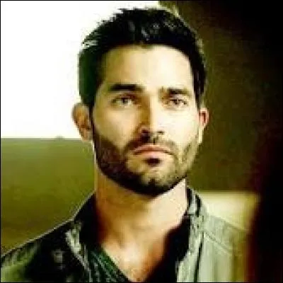 Avec qui Derek va-t-il sortir dans la saison 3 A ?