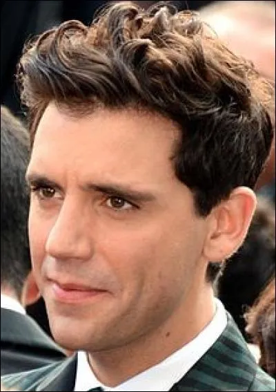 Mika a 25 ans.