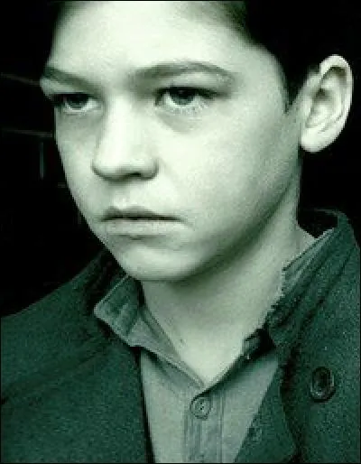 Quel est le nom de la mère de Tom Elvis Jedusor ?