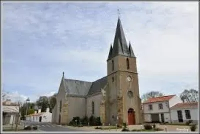 Nous partons maintenant dans les Pays-de-la-Loire, à Châteauneuf. Commune de l'arrondissement des Sables-d'Olonne, elle se trouve dans le département ...