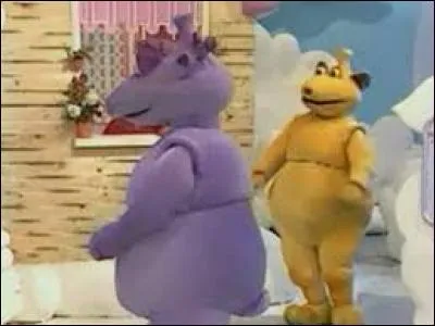 Comment les invités arrivaient-ils dans "Le Village dans les nuages", une émission pour enfants diffusée au début des années 80 ?