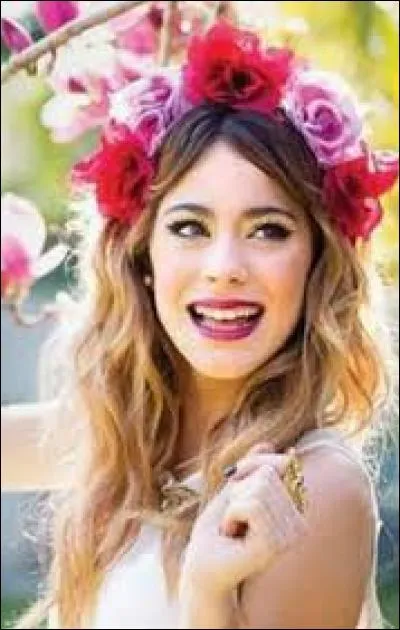 Quel âge a Martina Stoessel ? (avril 2016)