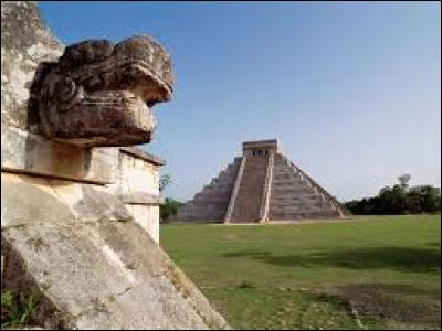 Bonjour, je m'appelle Estibaliz, je viens du Mexique, mon ethnie fait partie de la culture précolombienne. Teotihuacán appartient à notre patrimoine. Mon ethnie est celle :