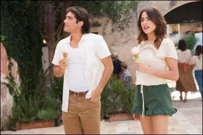 Comment s'appelle le garçon qui aime Tini ?