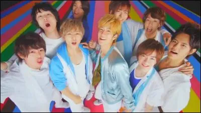 Qui a été victime de harcèlement scolaire lors d'une année pendant son enfance ?