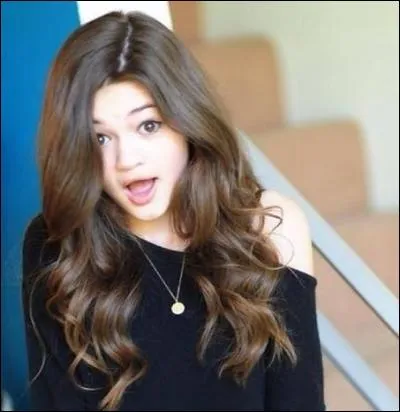 Comment s'appelle cette fille, dans la série ?