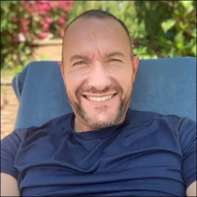 Dans la mairie de quelle commune de l'Oise, Pascal a-t-il été responsable du service jeunesse ?