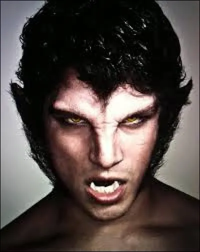 Qui a transformé Scott en loup-garou ?