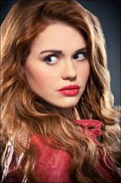 De qui tombe amoureuse Lydia à la saison 3 ?