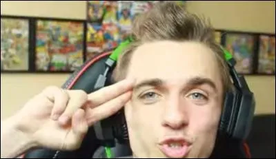 Que dit Squeezie au début de ses vidéos ?