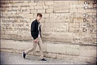 Avec qui Lucas a-t-il été en couple dans la saison 6 ?