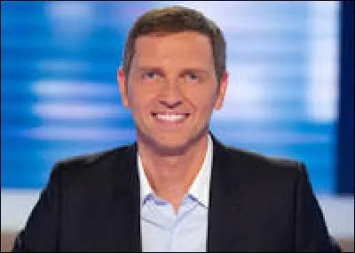 Il a notamment présenté "Sept à huit" avec Laurence Ferrari de 2000 à 2006.